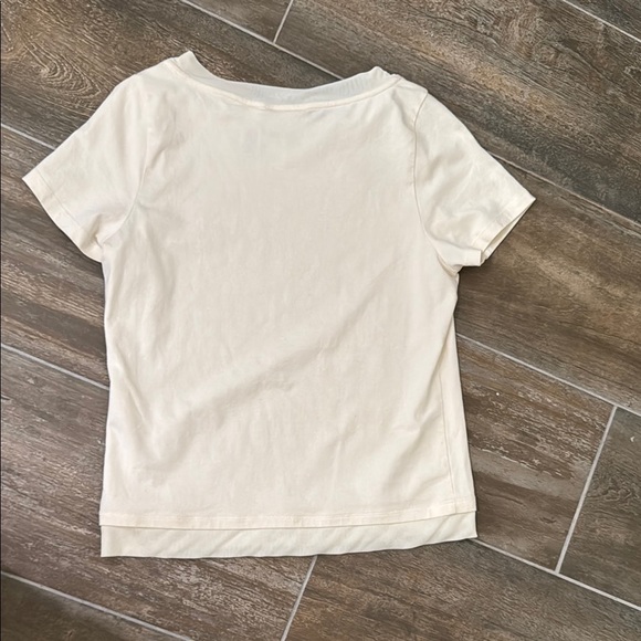 Liz Claiborne Cream Fitted Short Sleeve T-Shirt - Picture 6 of 6
